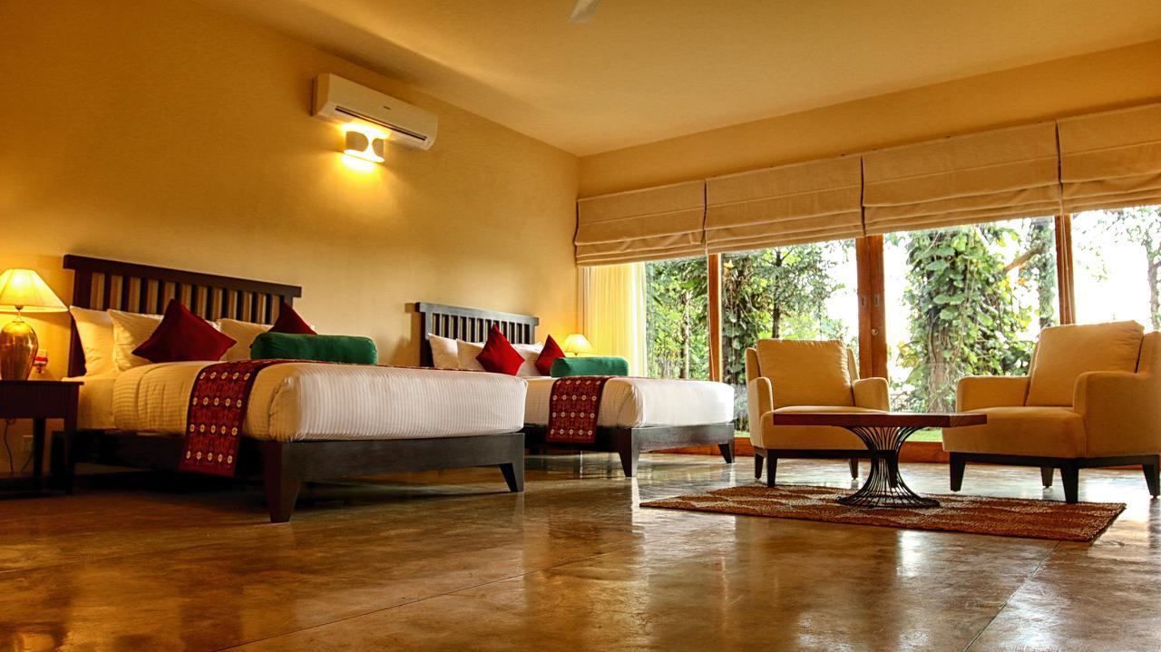 Kings Pavilion Luxury Hotel Kandy Exterior foto