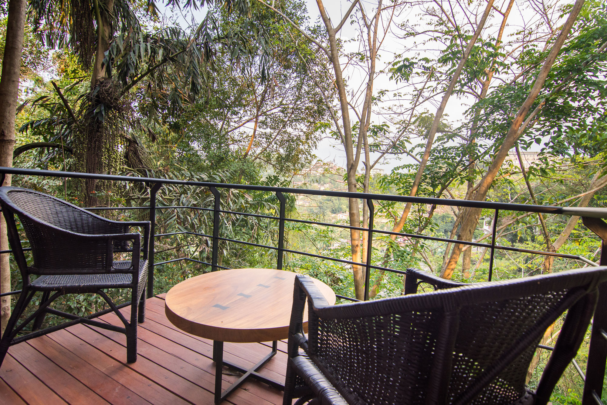 Kings Pavilion Luxury Hotel Kandy Exterior foto